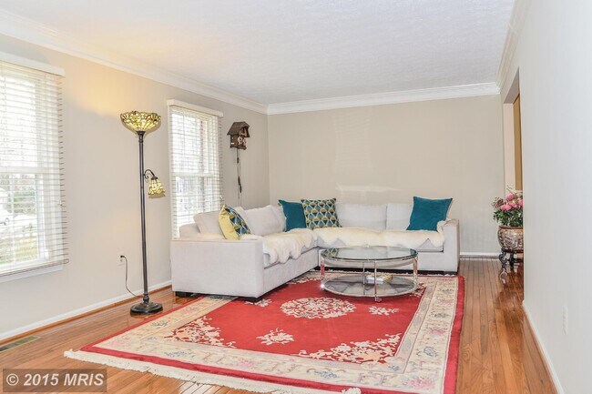 Foto del edificio - 7200 Hopkins Ct