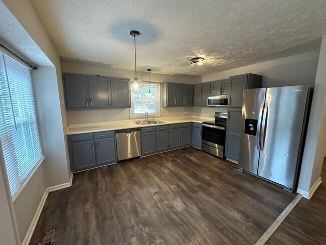 Building Photo - 2341 Rustic Trail