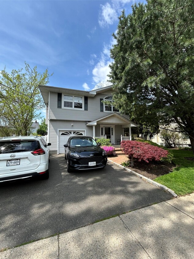 Primary Photo - 20 Mckinley Ave