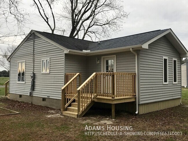 Foto del edificio - 27390 Log Cabin Road