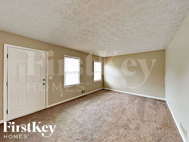 Building Photo - 390 Breezy Drive Southwest