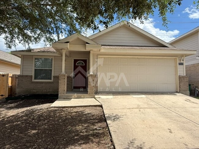 Building Photo - 415 Solar Dr