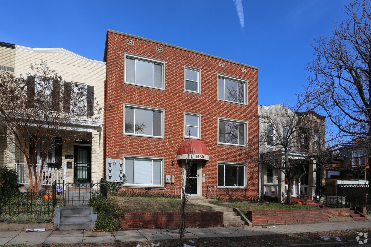 Building Photo - 1430 Duncan St NE