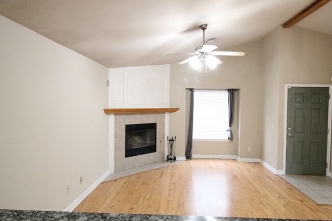 Building Photo - 1408 SW 23rd St