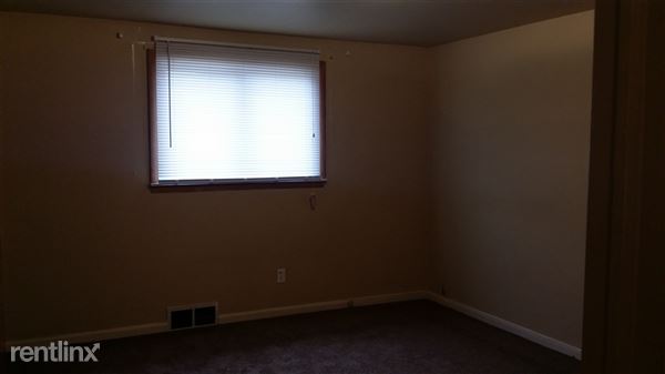 Building Photo - 21851 Coolidge Hwy
