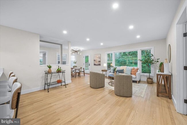 Foto del edificio - 901 Hobbs Dr