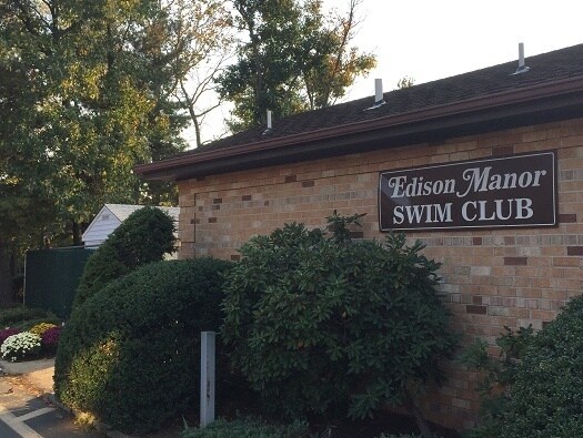 Piscina - 604 Merrywood Dr
