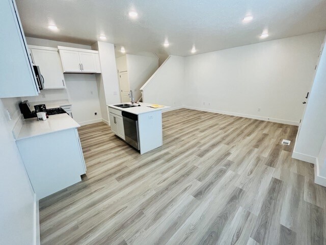 Foto del edificio - 909 N 1190 E