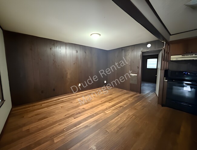Foto del edificio - 42185 Deborah Dr