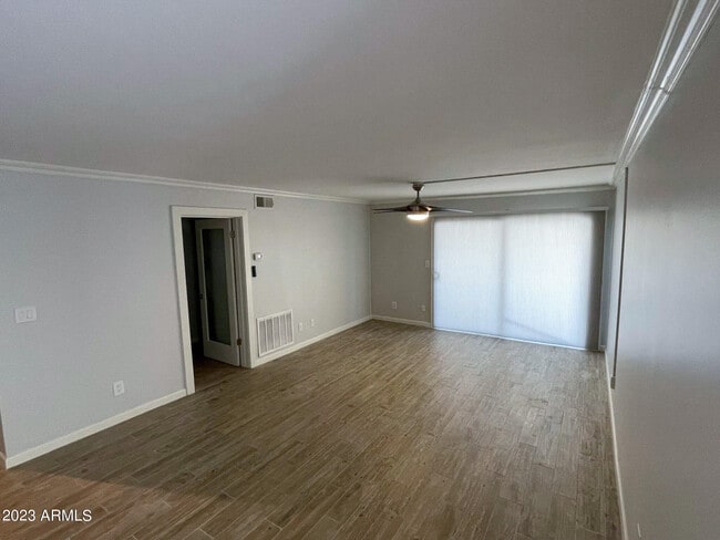 Building Photo - 10444 N 69th St