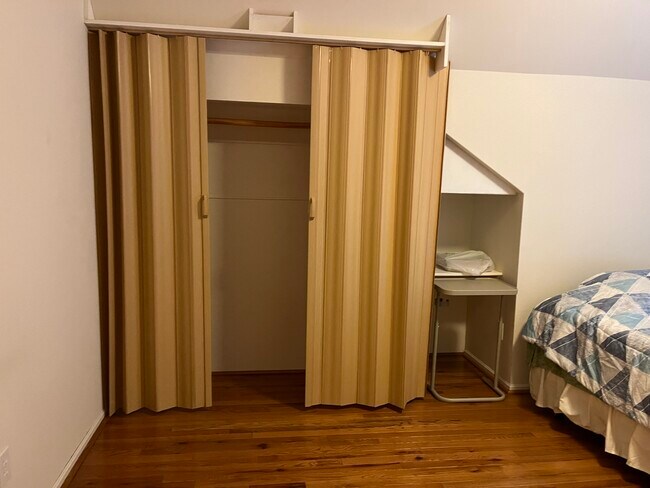 Foto del edificio - 6855 Bellgreen Dr