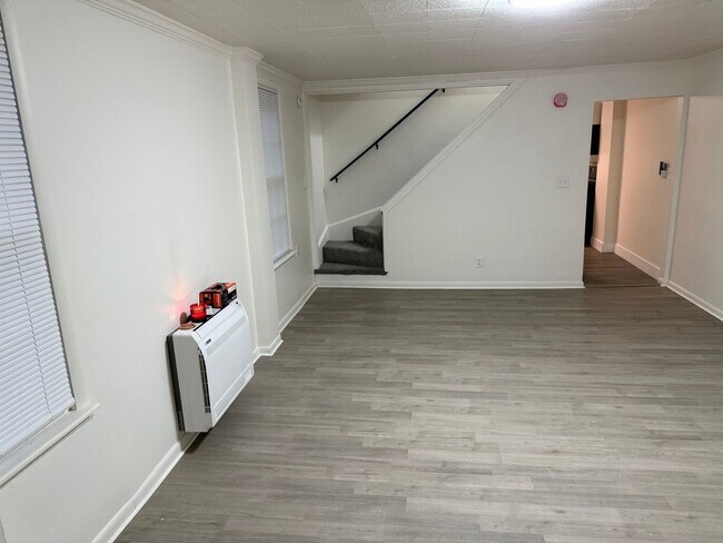 Foto del edificio - 6313 Windsor Mill Rd