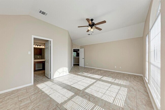 Foto del edificio - 2351 Wright Cir