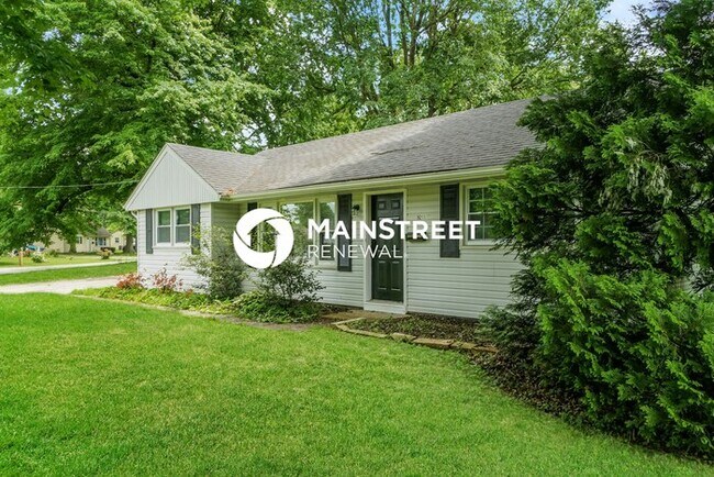 Building Photo - 3 Bedroom Pet-Friendly Home in Louisville, KY with Main Street Renewal