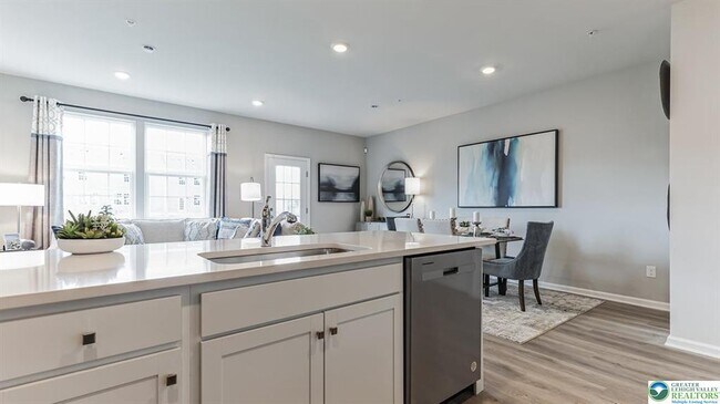 Foto del edificio - 1185 Martin Rd