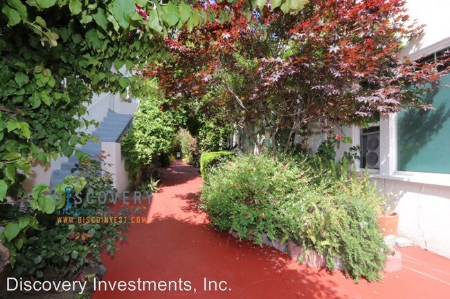 Building Photo - 540-540 Mandana Blvd
