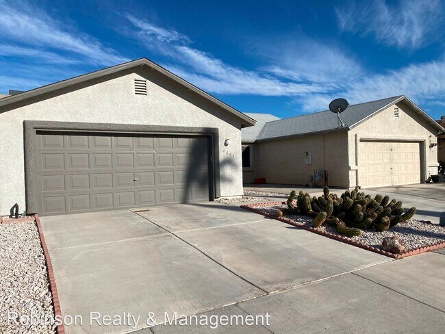 Building Photo - 2 br, 2 bath House - 4644 Bumblebee Circle