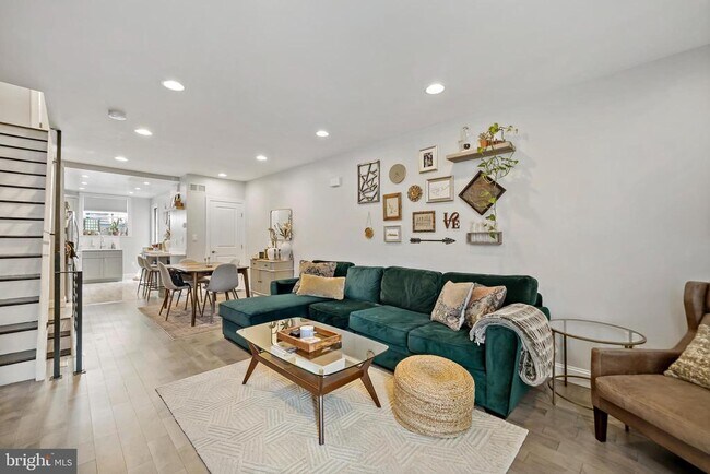 Building Photo - 1225 Tree St