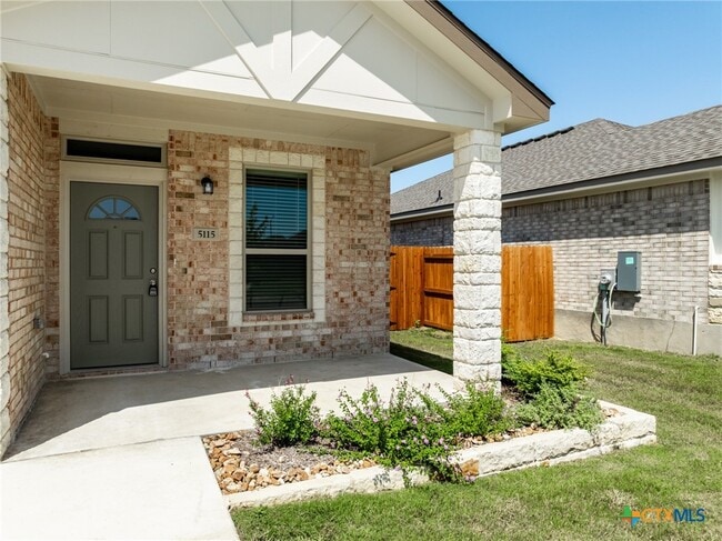 Building Photo - 5115 Rose Petal Ct