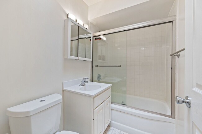 Foto del edificio - 436 Ridge Rd