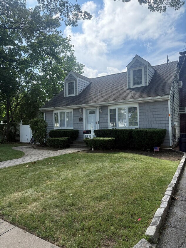 Foto principal - 35 Midwood Ave