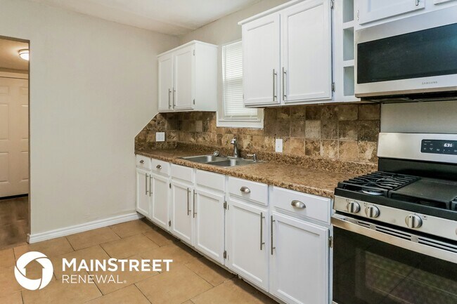 Foto del edificio - 3718 NW 11th St