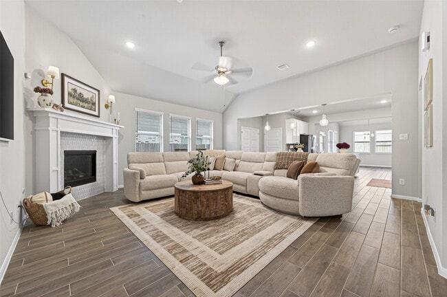 Foto del edificio - 32226 Cedar Crst Dr