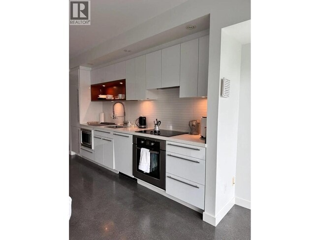 Photo du bâtiment - 256-256 E 2nd Ave
