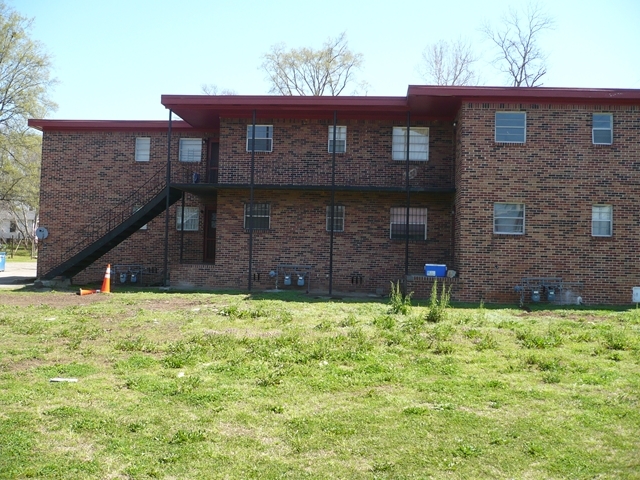 Building Photo - Library Court Apartments