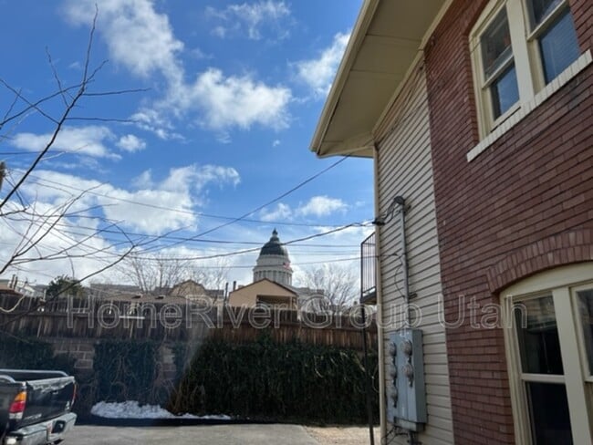 Building Photo - 358 N Main St