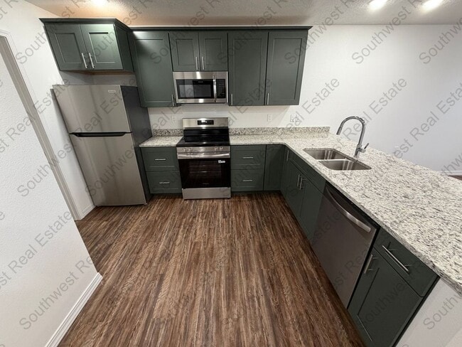 Foto del edificio - 2621 Aldrich Rd