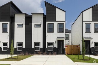 Building Photo - 3109 Shelby Cir