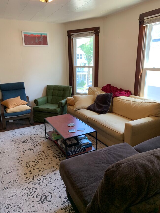 Foto del edificio - 1031 Williamson St