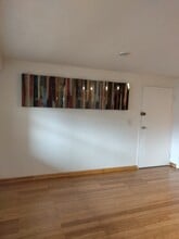 Building Photo - 340 Main St