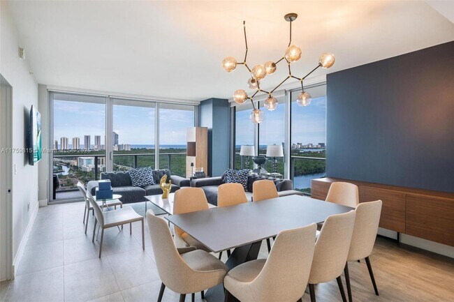 Foto del edificio - 16385 Biscayne Blvd