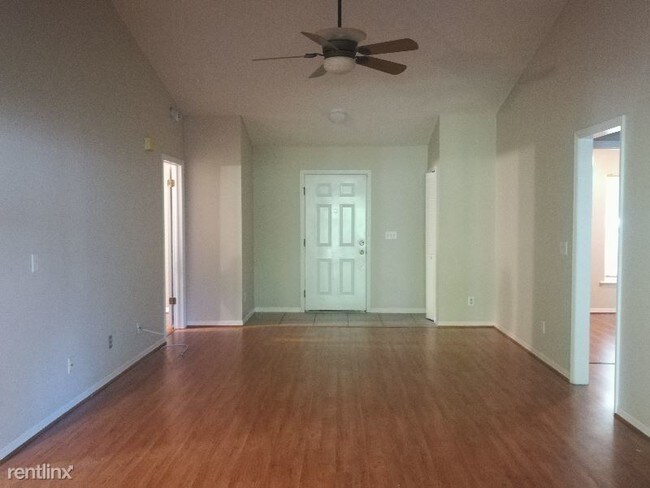 Building Photo - 3 br, 2 bath House - 3519 Lake St