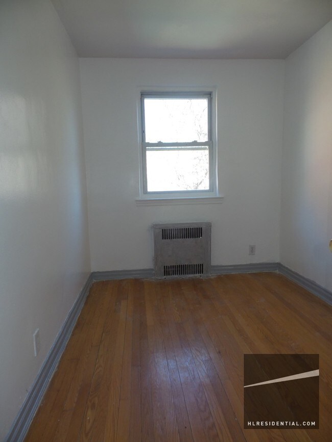 Building Photo - 6709 Burns St