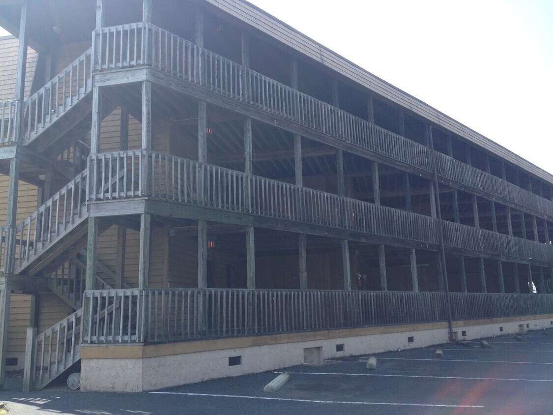 108 Lake Dr, Elizabethtown, NC 28337 House Rental in Elizabethtown