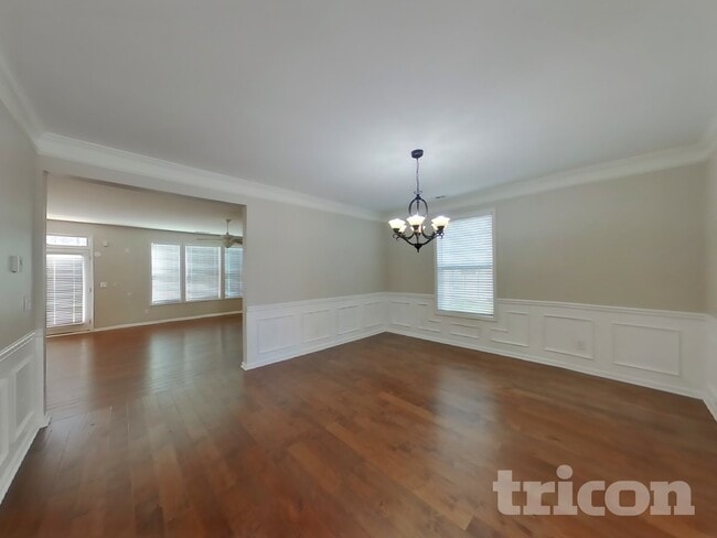 Building Photo - 341 Revolution Dr