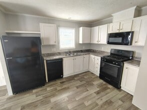 Building Photo - 5149 Tokay Dr