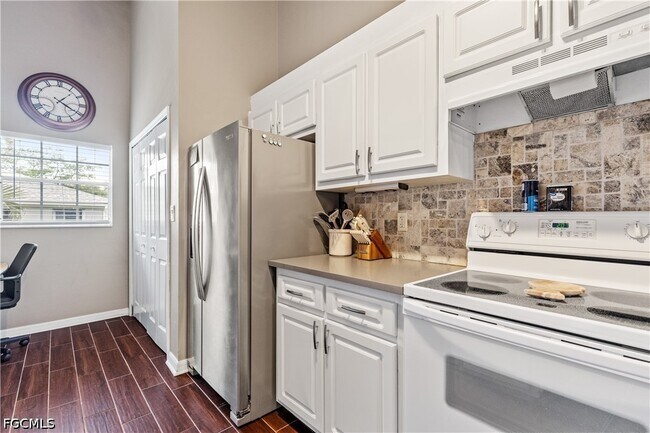 Foto del edificio - 14480 Summerlin Trace Ct