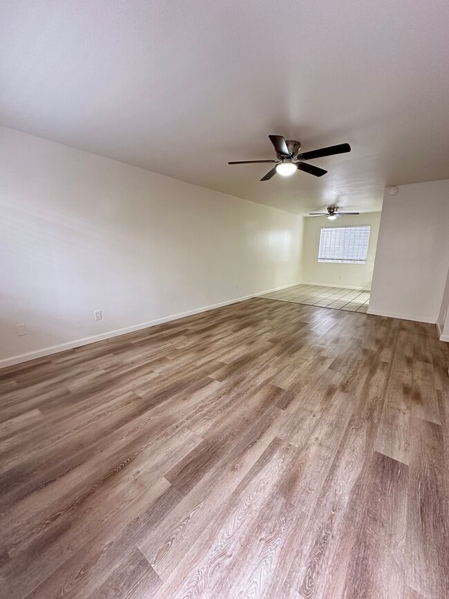 Building Photo - Lower Level Rose Park 3 Bedroom Apt With P...