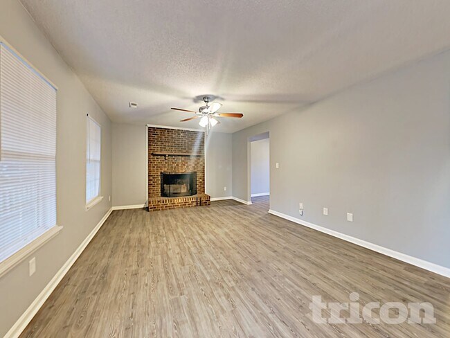 Foto del edificio - 7139 Markway Dr