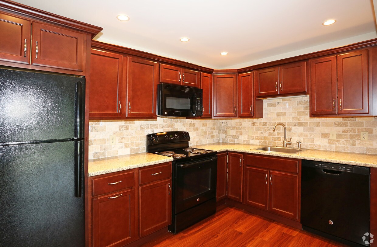 Stonegate Apartments Rentals Newington, CT