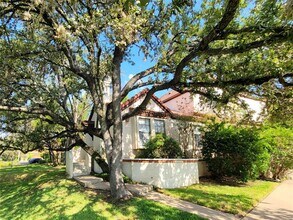 Building Photo - 4306 Bonnell Vista Cove