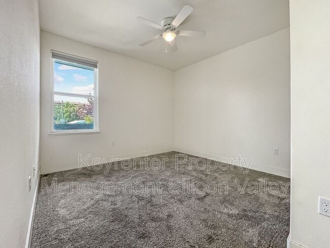 Building Photo - 44819 S Grimmer Blvd