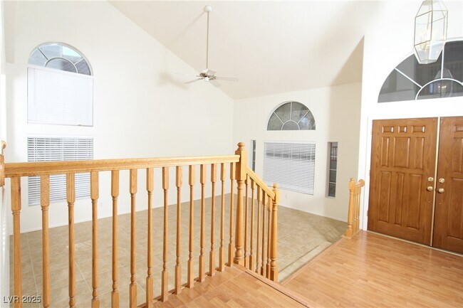 Building Photo - 2830 Via Stella St