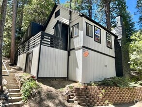 Building Photo - 838 Lakeview Ln