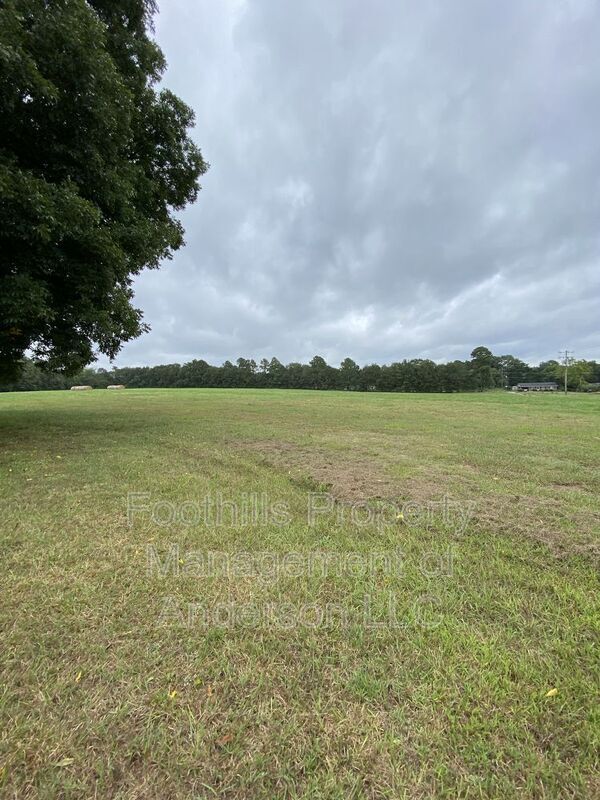 Building Photo - 3824 Dobbins Bridge Rd