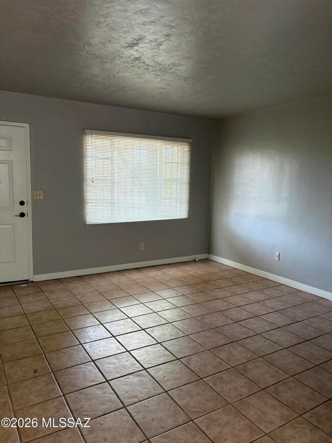 Foto del edificio - 1504 N Highland Ave
